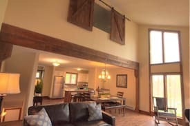 Tannersville House | Mountain's Edge at Camelback Presidential Townhome