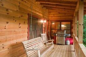 Ellijay Cabin | Crystal Lake | Ellijay, GA