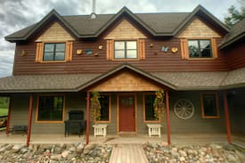 Esko House | The Contented Acres: A Country Retreat Near Duluth