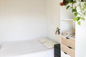 Carroll Gardens Apartment | Charming Cobble Hill Brownstone Apartment