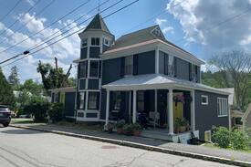 Woodstock House | Beautiful Woodstock Village home next to the Inn