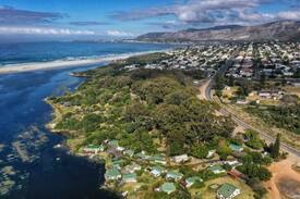 Voelklip Cabin | Lagoon Cabin, Klein River, Hermanus