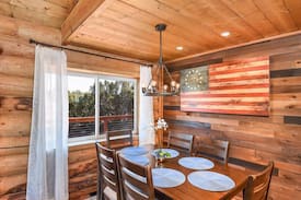 Williams Cabin | Sunset Ridge Log Cabin w/HOT TUB!