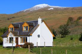 Lawers House | Tulloch Cottage by Loch Tay