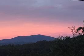 Stewarts River Cabin | Birdsong Cottage - Tranquility with a view.