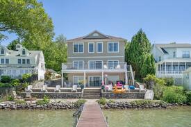 Cassopolis House | Luxury Lake House on Diamond Lake Michigan! WOW!
