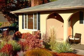Oakridge House | Jasper Lodge – 3bed/2bath in Uptown Oakridge
