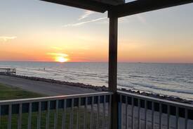 Surfside Beach House | Happy Destiny is beach front in Surfside Beach, TX