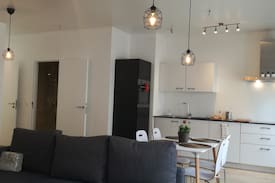 Statiekwartier Apartment | BLITZ 302. Luxury suite Central Station