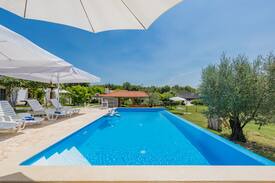 Tinjan House | Holiday Home Andrej & Paulo