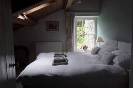Trawscoed Apartment | The West Wing, Plas Wenallt, Llanafan, Aberystwyth
