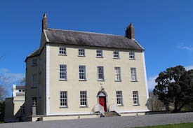 Duleek Villa | Mount Hanover House
