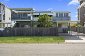 Woorim House | ENTERTAINERS DELIGHT ON THE BEACH