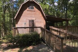 Branford Cabin | Three Rivers Private Retreat