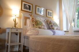 Wesoła Zachod Apartment | NEW! Happy Giraffe Apartament 1