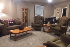 Innisfail House | Spacious, Immaculate Room, in Innisfail