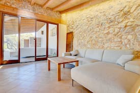 Sencelles Villa | Villa Can Estela with special charm in the heart of lovely village