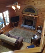 Ellijay Cabin | The Hemlock Cabin with Creek