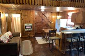 Kimbolton Cabin | Hill-N-Dale Cabin