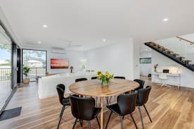 Woodgate House | Luray Beach Retreat