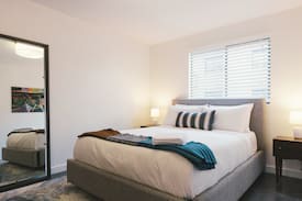 Roosevelt Apartment | Capri VIII Modern 1BR in Phoenix's Roosevelt Row District