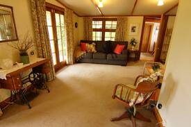 Waikouaiti Cabin | Bide-a-wee (stay a while) cottage