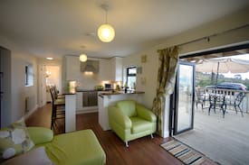 Carlingford Cabin | Port Cottage, A Romantic Escape