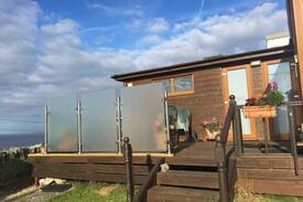 Bray Cabin | Sea view cabin