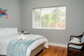 Port Elizabeth Apartment | Strebla Guest Apartments No 13
