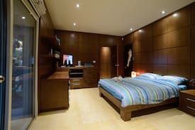 Eilat Apartment | La Villa Eilat Israel / Charles Aznavour Suite