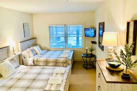 Hunter Apartment | Hunter Mountain Trailside Retreat * Ski*On*Ski*Off