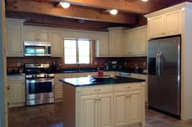 King Villa | Luxury Log Home with private dock on the Chain