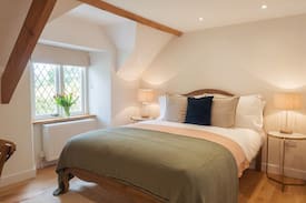 Cardigan Cabin | Cosy Cilbronnau Lodge, Llangoedmor, Cardigan