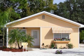 Tybee Island House | Dreamsicle Beach Cottage