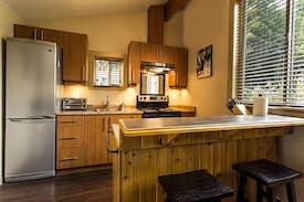 Port Renfrew Cabin | Port O'Pierre Port Renfrew Cottage