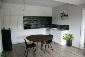 Terrigal House | Treetop Sanctuary, modern and nice walk to beach