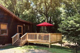 Whittier Cabin | Percy’s Paradise Cabins-“Starry Night” Cherokee