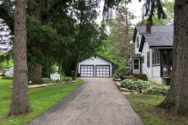 Twin Lakes House | Auntie Esch Country House
