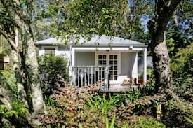 Bundanoon Cabin | Historic Corinda Cottage, quaint and inviting.