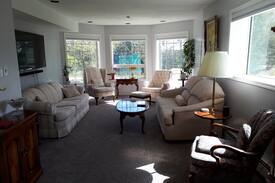 East Kootenay House | PLUM TREE INN