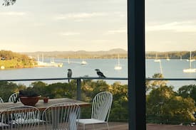 Brisbane Waterfront House | Dugong Place - Absolute waterfront & private jetty