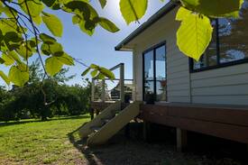 Healesville House | Stargazer - A new cottage walking distance to town
