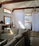 Amity House | Vivid Vineyards Cottage