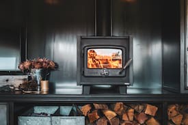 Crackenback Cabin | *MOUNTAIN ESCAPE * Pets Welcome * LUXURY SECLUSION