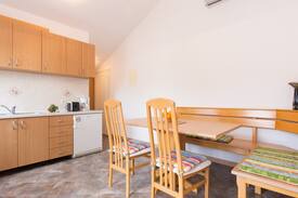 Cres House | Apartment Dino