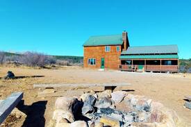 La Sal Cabin | Wolf Springs Ranch Retreat