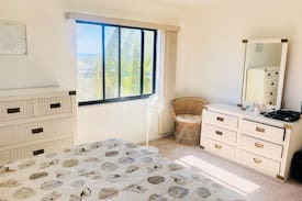 South Island Apartment | Gorgeous Beachfront Condo at Sandarac