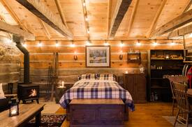 Oro-Medonte Other | The Old Cabin: Glamping on a Stunning Horse Farm