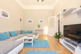 Terezvaros Apartment | Budapest Gallery Home