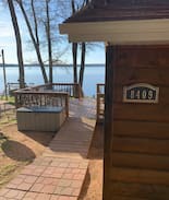 Eagle River Cabin | Four Pines on Dam Lake